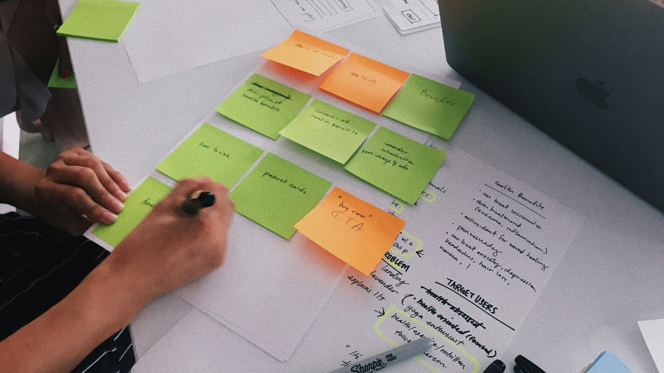 juno-jo-kcRx6hpKlvE-unsplash